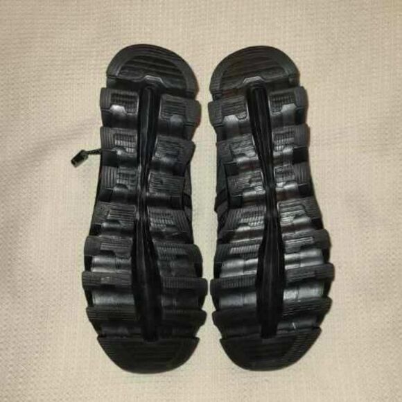 Gray/black knit pull on sneakers - Picture 10 of 10